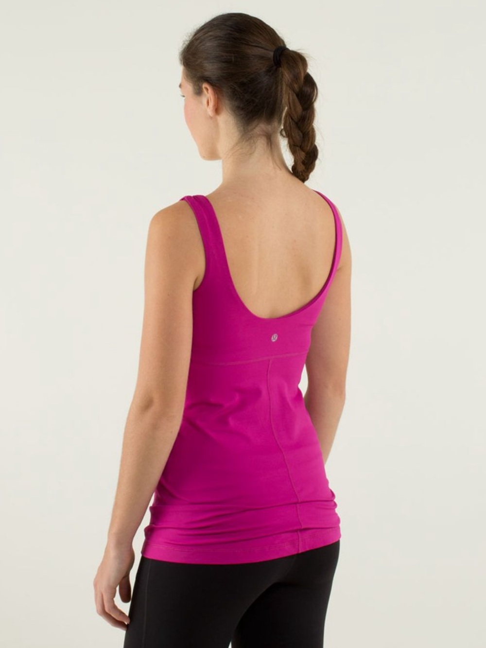 Lululemon Aria Tank II in Raspberry - Picture 2 of 9